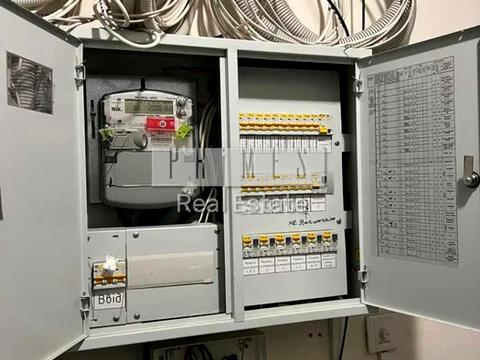 комерційна за адресою Голосіївська вул., 13