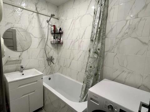 квартира за адресою Космонавтів вул., 11