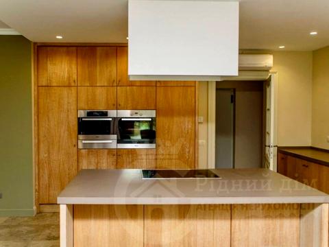 будинок за адресою Київська