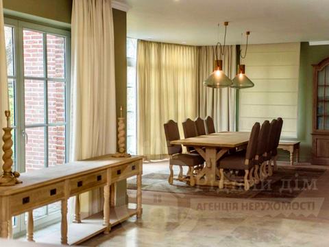 будинок за адресою Київська