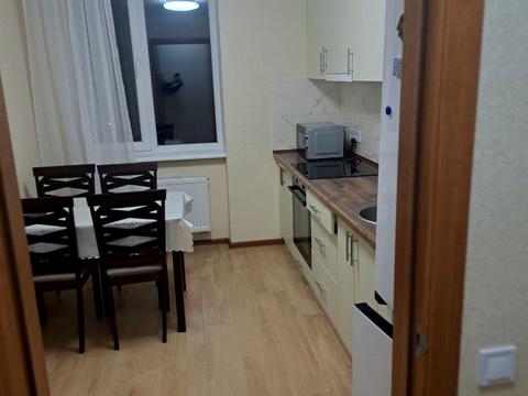 квартира за адресою Олега Мудрака вул. (Генерала Наумова), 1-Б