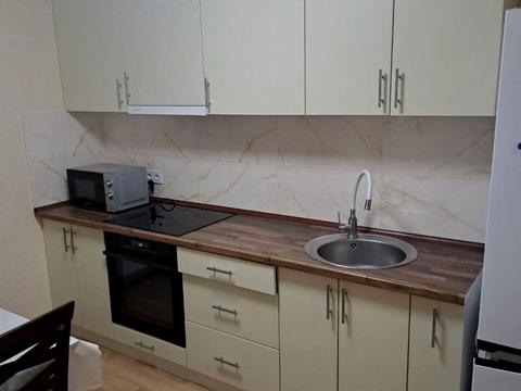 квартира за адресою Олега Мудрака вул. (Генерала Наумова), 1-Б