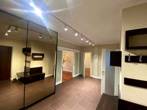 квартира за адресою Миколи Ушакова вул., 1-В