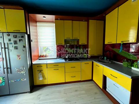 будинок за адресою Конституції, 231