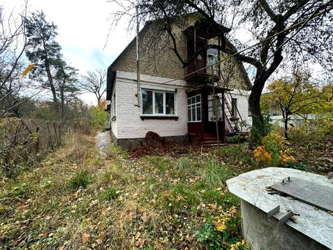 будинок за адресою Курортна вул. (Великого Жовтня)