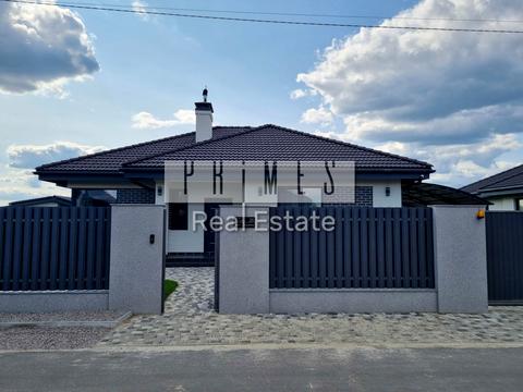 будинок за адресою центральна