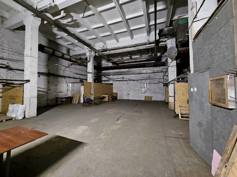 комерційна за адресою Бориспільська вул., 9