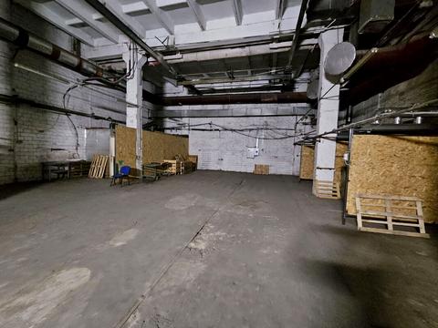 комерційна за адресою Бориспільська вул., 9