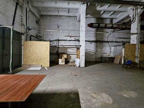 комерційна за адресою Бориспільська вул., 9