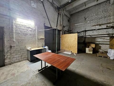 комерційна за адресою Бориспільська вул., 9