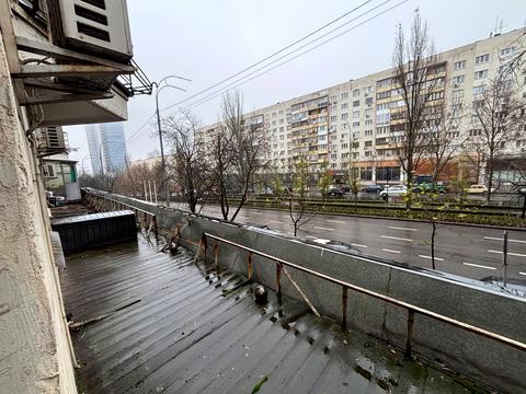 квартира по адресу Леси Украинки бульв., 12