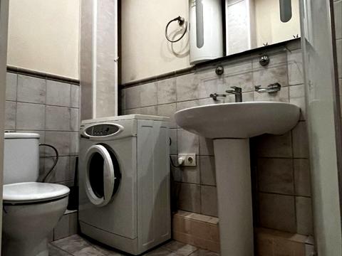 квартира за адресою Дніпро, Дмитра Яворницького просп. (Карла Маркса), 45