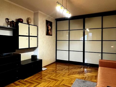 квартира за адресою Дніпро, Дмитра Яворницького просп. (Карла Маркса), 45