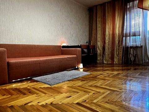 квартира за адресою Дніпро, Дмитра Яворницького просп. (Карла Маркса), 45