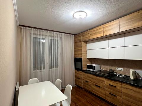 квартира за адресою Феодосійська вул., 1