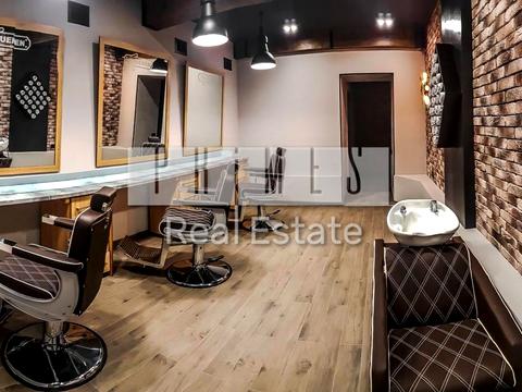 комерційна за адресою Малопідвальна вул., 21/8