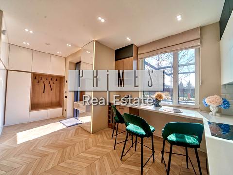 дом по адресу Виставкова ул.