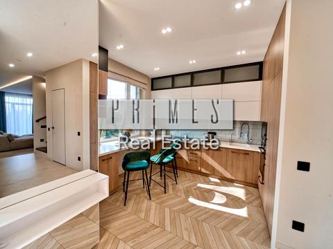 дом по адресу Виставкова ул.