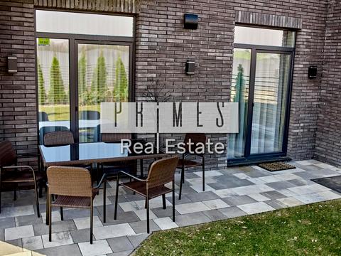 дом по адресу Виставкова ул.