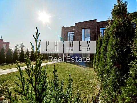 дом по адресу Виставкова ул.