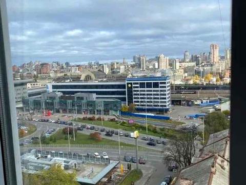 квартира за адресою Патріарха Мстислава Скрипника вул., 7