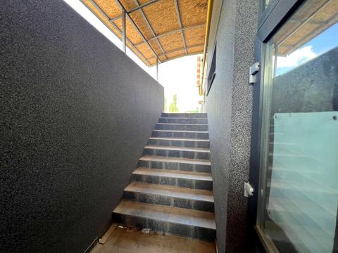 комерційна за адресою Івана Кожедуба вул., 8-A