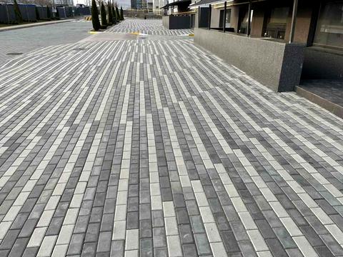 комерційна за адресою Івана Кожедуба вул., 8-A