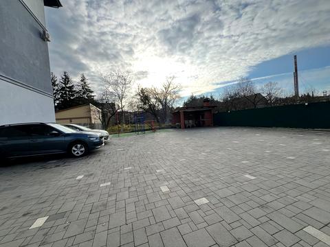 квартира по адресу Василя Ґренджі-Донського пл., 4