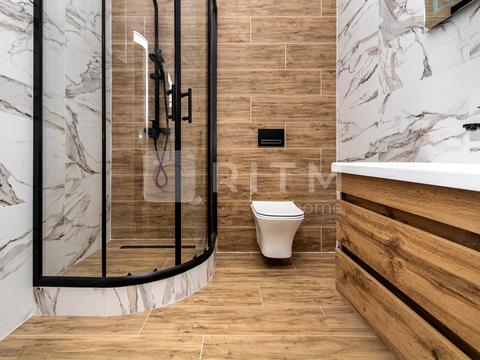 квартира за адресою Августина Волошина вул., 2-Б