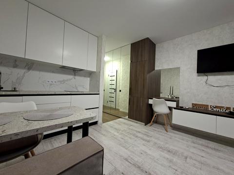 квартира за адресою Героїв Небесної Сотні просп., 16/4