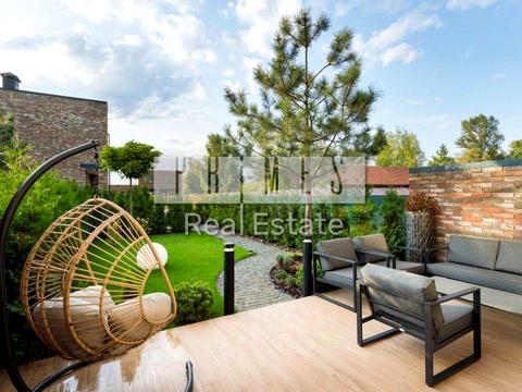 будинок за адресою Кар'єрна вул.