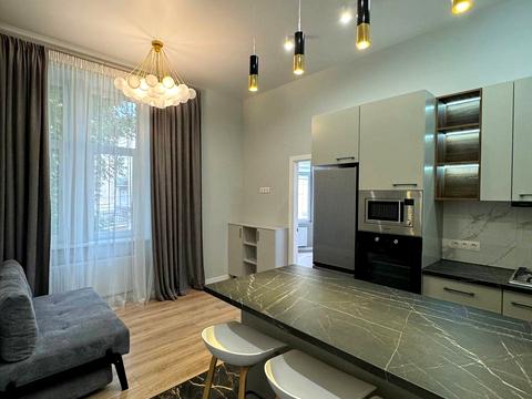 квартира за адресою Павла Ковжуна вул., 1