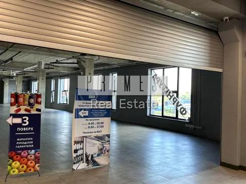 комерційна за адресою Миколи Бажана просп., 38