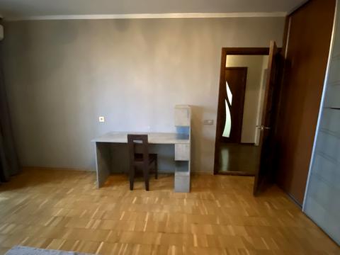 квартира за адресою Калинова вул., 8