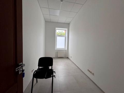 коммерческая по адресу Жовковская ул. (Декабристов), 22