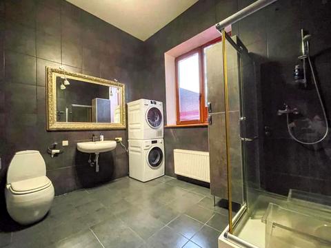 будинок за адресою Лесі Українки