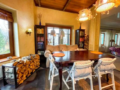 будинок за адресою Лесі Українки