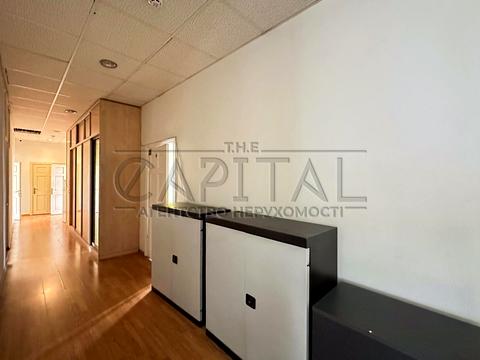 комерційна за адресою Велика Васильківська вул. (Червоноармійська), 74