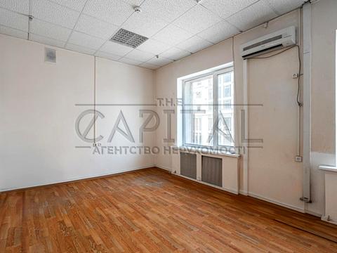 комерційна за адресою Велика Васильківська вул. (Червоноармійська), 74