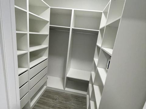 квартира по адресу Днепровская набережная ул., 15-Є