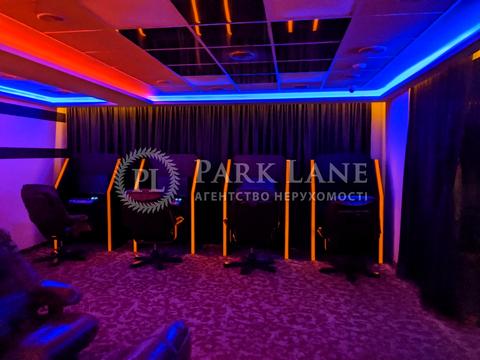 комерційна за адресою Лесі Українки бульв., 7-А