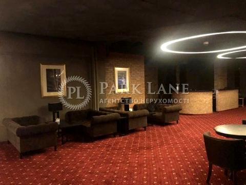 комерційна за адресою Лесі Українки бульв., 7-А