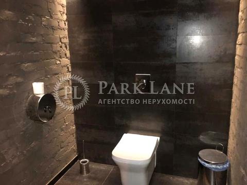 комерційна за адресою Лесі Українки бульв., 7-А