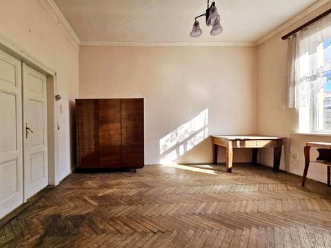 квартира за адресою Пантелеймона Куліша вул., 1