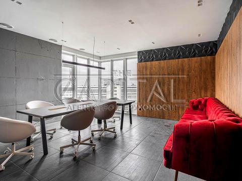 комерційна за адресою Кловський узвіз (Кловський), 7a