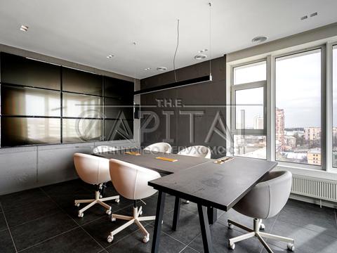 комерційна за адресою Кловський узвіз (Кловський), 7a