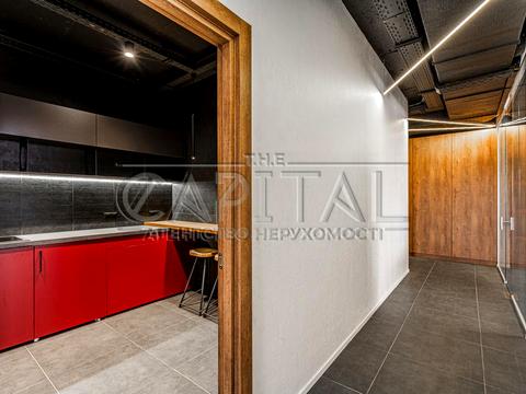 комерційна за адресою Кловський узвіз (Кловський), 7a