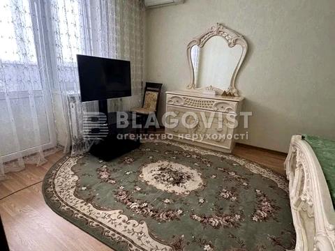 квартира за адресою Олени Пчілки вул., 2