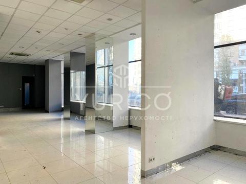 комерційна за адресою Лесі Українки бульв., 20/22