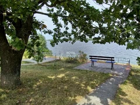 будинок за адресою Богатирська вул., 30а